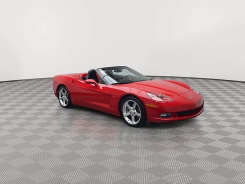Used 2006 Chevrolet Corvette Convertible w/ Preferred Equipment Group RWD image 28