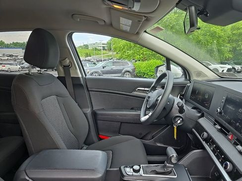 Certified 2025 Kia Sportage LX AWD/4WD image 34