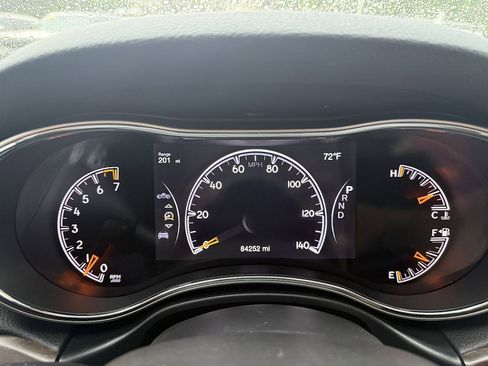 Used 2017 Jeep Grand Cherokee Limited AWD/4WD image 25