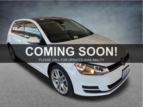 Used 2017 Volkswagen Golf 4-Door FWD image 1