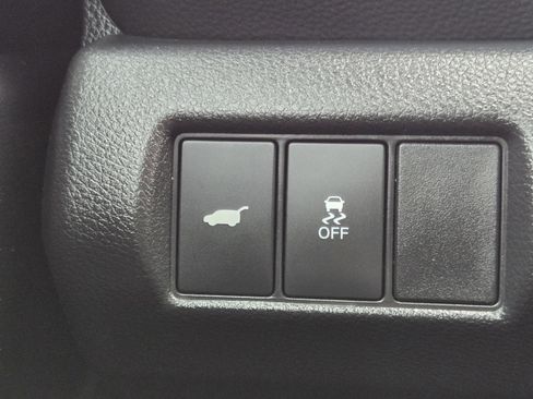 Certified 2024 Honda Pilot Touring image 19