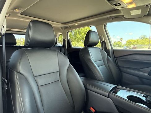 Used 2021 Nissan Rogue SL FWD image 26
