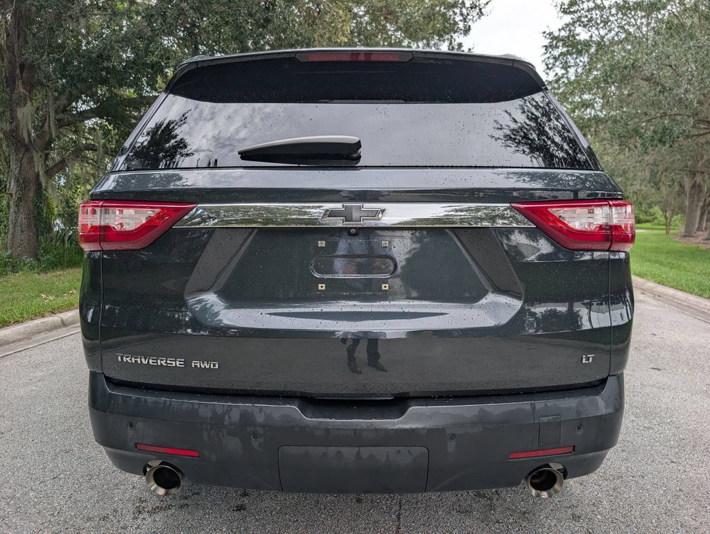 Used 2020 Chevrolet Traverse LT w/ Driver Confidence II Package AWD/4WD image 7