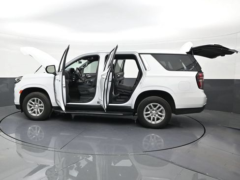 Used 2024 Chevrolet Tahoe LS RWD image 30