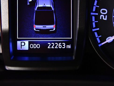 Used 2023 Toyota Tacoma TRD Sport image 19