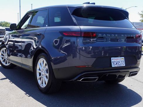 Used 2023 Land Rover Range Rover Sport SE image 10