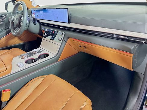 Used 2025 Genesis GV80 3.5T Advanced image 37