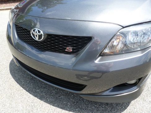 Used 2010 Toyota Corolla S FWD image 3