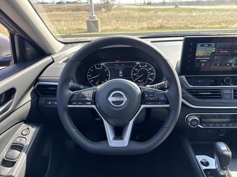 New 2026 Nissan Altima 2.5 SV w/ SV Premium Package FWD image 18