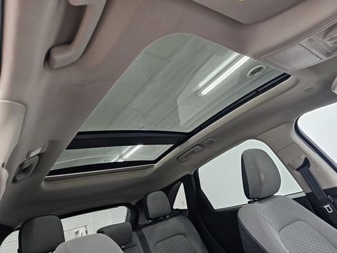 Used 2020 Ford Escape SE FWD image 23