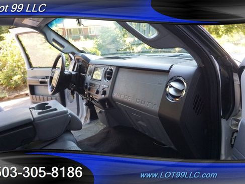 Used 2011 Ford F350 XLT w/ FX4 4X4 Off-Road Pkg image 17