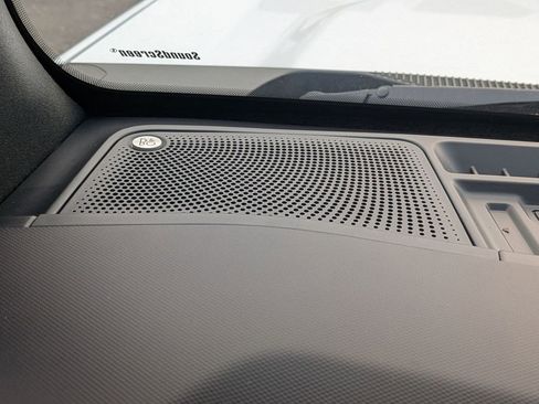 New 2025 Ford Bronco Badlands image 24