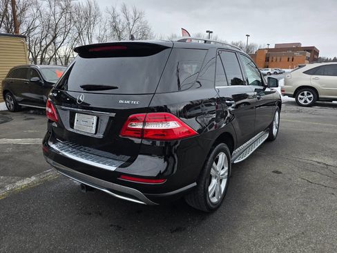 Used 2015 Mercedes-Benz ML 250 BlueTEC 4MATIC image 3