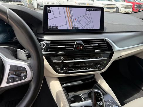 Used 2023 BMW M550i xDrive AWD/4WD image 19