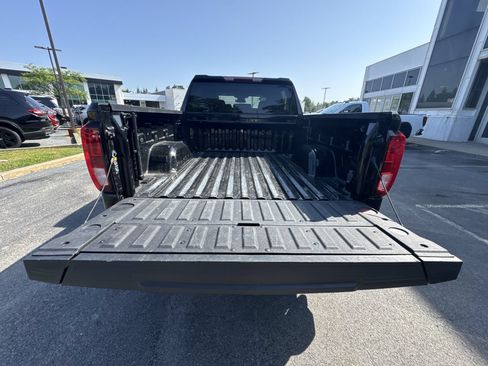Used 2023 GMC Sierra 1500 Elevation w/ X31 Off-Road Package AWD/4WD image 25