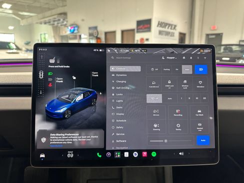 Used 2025 Tesla Model 3 Long Range AWD/4WD image 16
