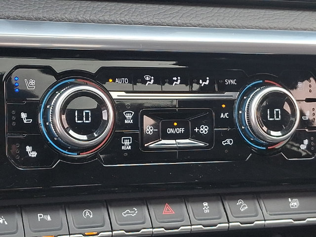 Used 2022 GMC Sierra 1500 Denali w/ Denali Reserve Package AWD/4WD image 14
