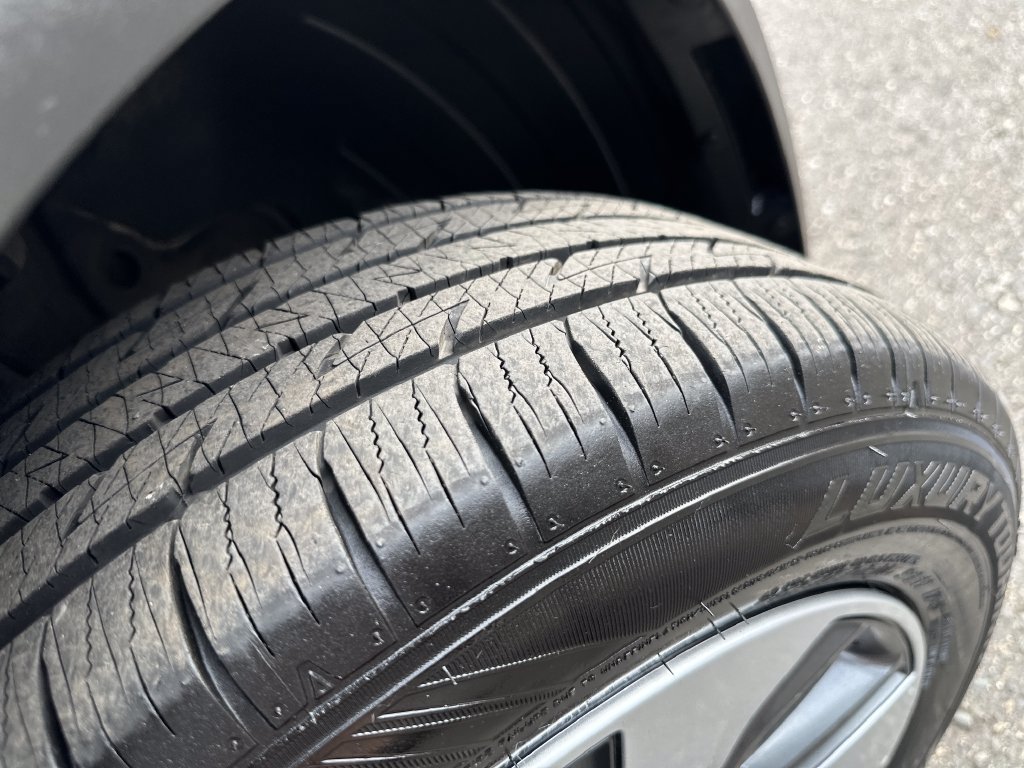 Used 2018 Kia Niro EX FWD image 18