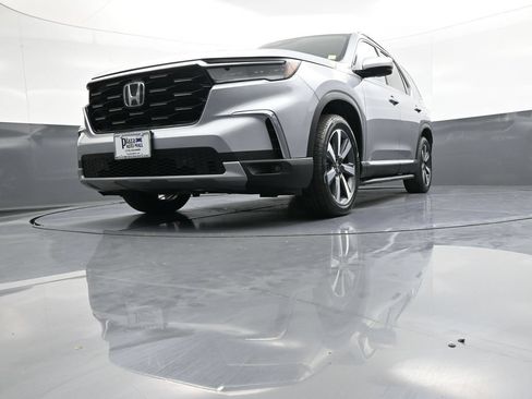 Certified 2023 Honda Pilot Touring image 28