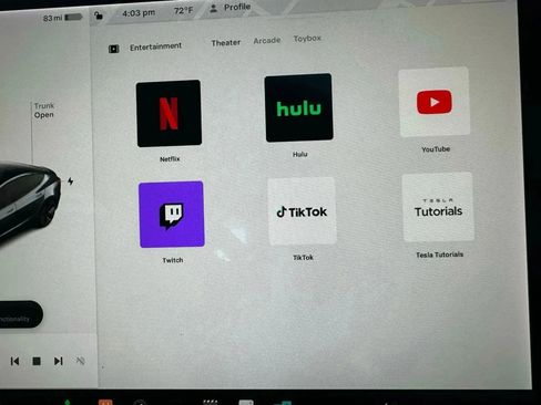 Used 2023 Tesla Model 3 Standard Range image 16