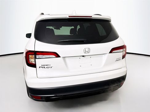 Used 2022 Honda Pilot Sport image 6