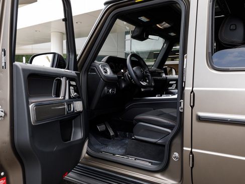 Used 2025 Mercedes-Benz G 63 AMG 4MATIC w/ Night Package Magno image 46