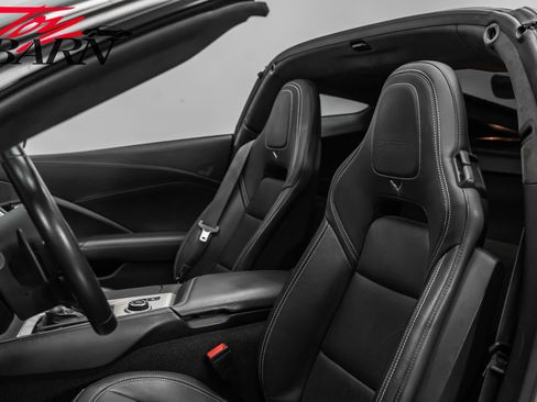 Used 2016 Chevrolet Corvette Z06 w/ 3LZ Preferred Equipment Group image 32