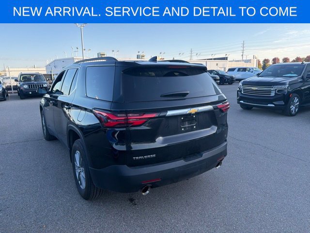 Used 2023 Chevrolet Traverse LT FWD image 12