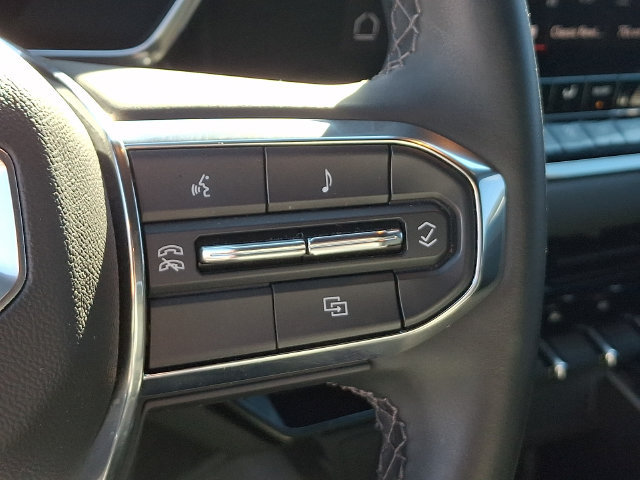 Used 2024 GMC Canyon Elevation w/ Convenience Package AWD/4WD image 8