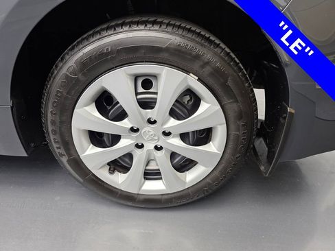 Used 2025 Toyota Corolla LE image 15