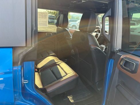 Used 2024 Ford Bronco Outer Banks w/ Sasquatch Package AWD/4WD image 23