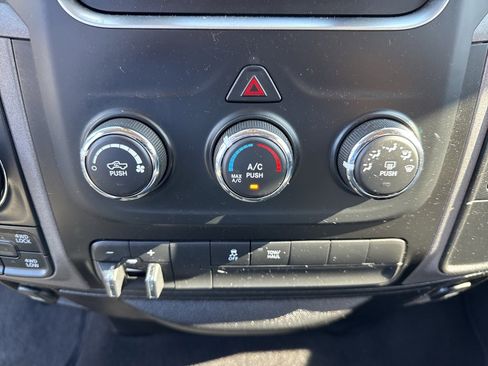 Used 2019 RAM 1500 Tradesman w/ Popular Equipment Group image 37