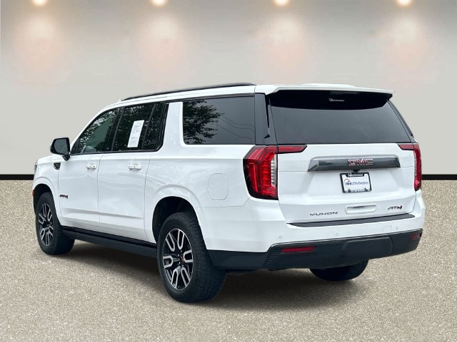 Used 2022 GMC Yukon XL AT4 w/ Technology Package AWD/4WD image 7