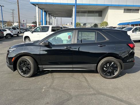 Used 2024 Chevrolet Equinox LS w/ LS Convenience Package FWD image 27