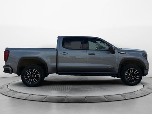 Used 2025 GMC Sierra 1500 AT4 w/ Technology Package AWD/4WD image 2
