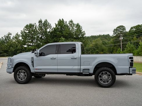 Used 2024 Ford F250 Platinum AWD/4WD image 3