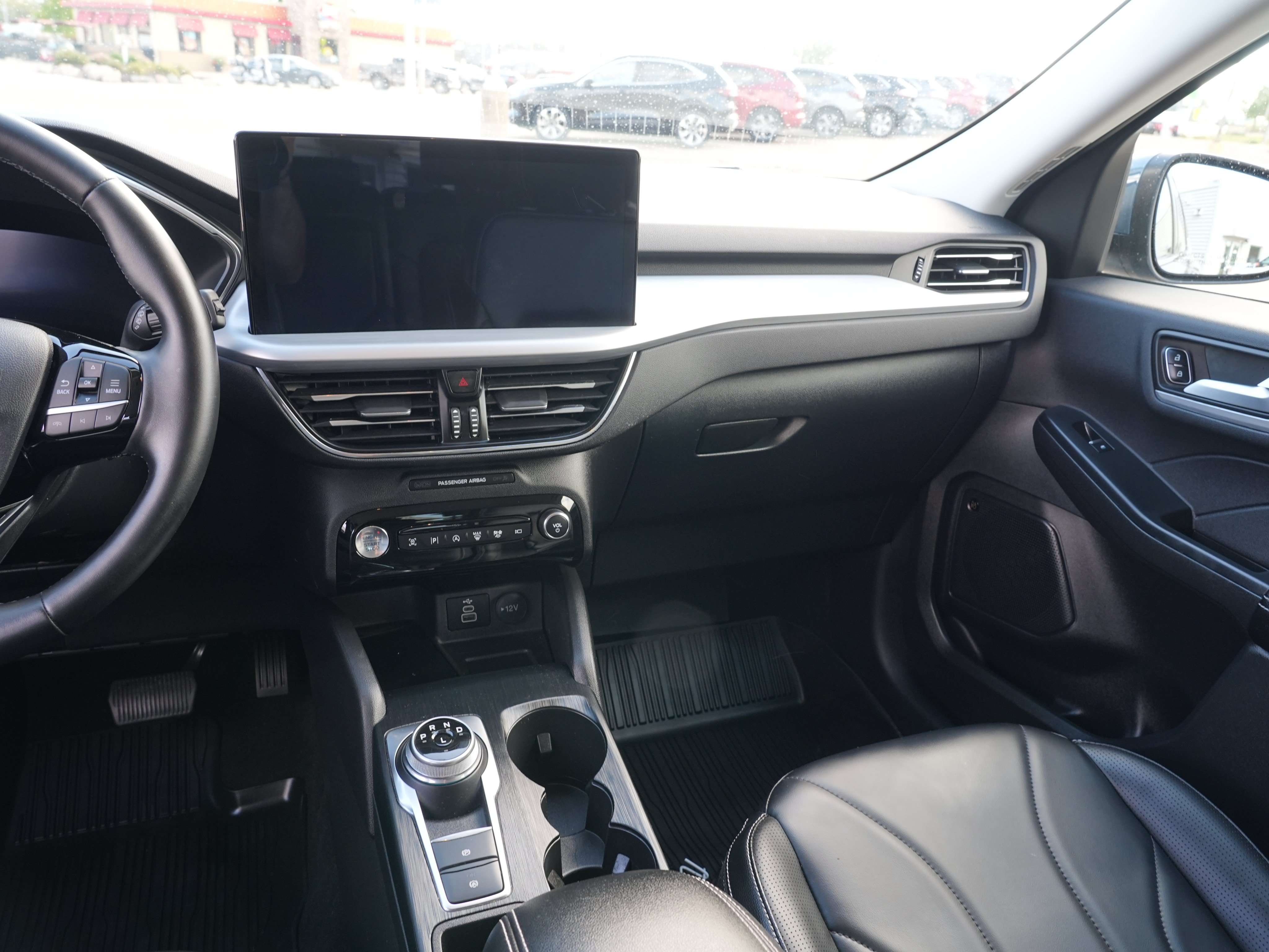 Used 2025 Ford Escape Platinum w/ Premium Technology Package AWD/4WD image 24