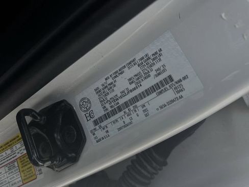 Used 2018 Ford F150 Lariat w/ Equipment Group 502A Luxury image 34