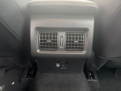 Used 2025 Toyota Camry LE image 23