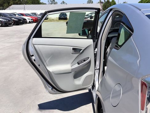 Used 2012 Toyota Prius Three image 31