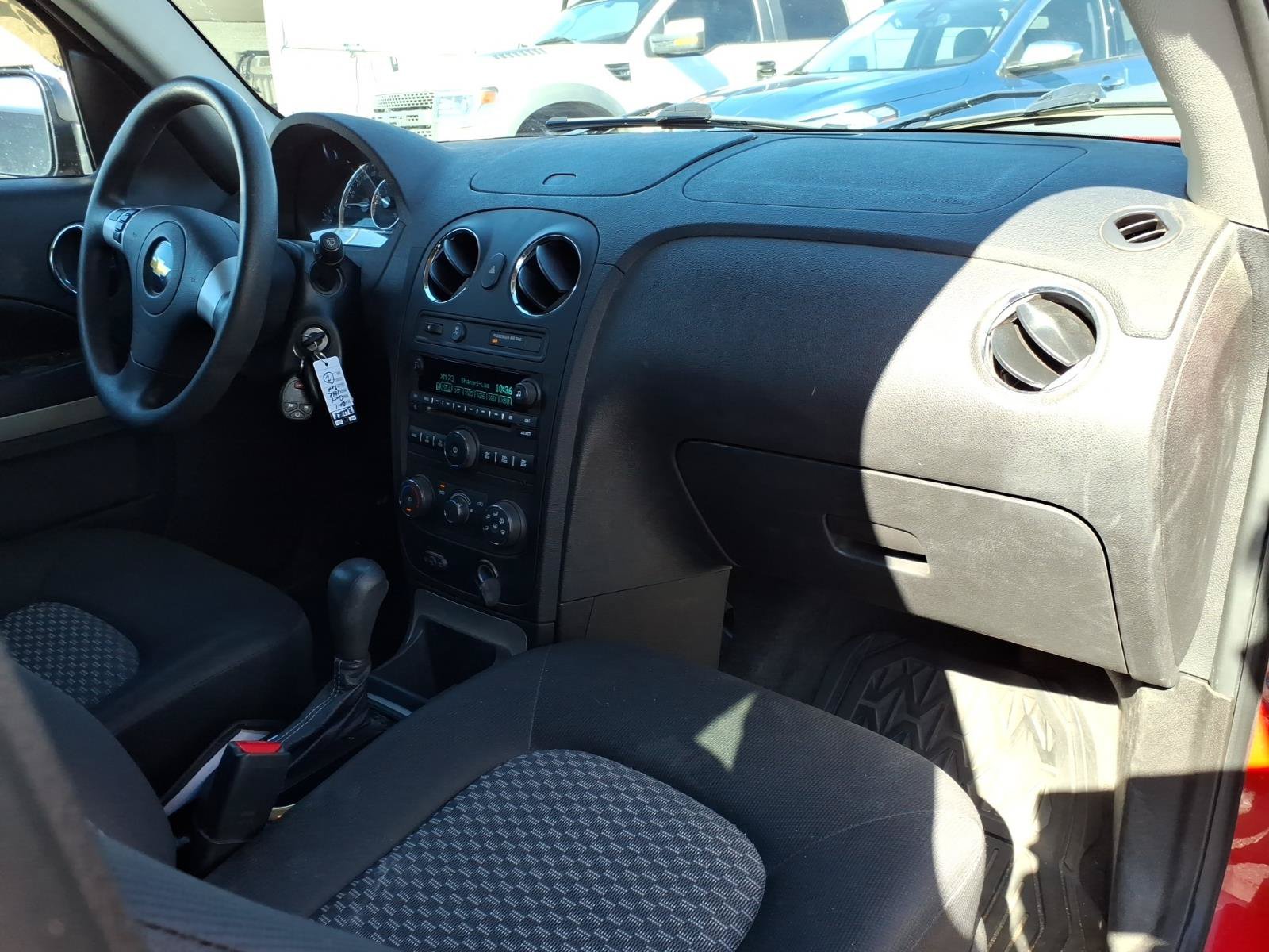 Used 2011 Chevrolet HHR LS FWD image 9
