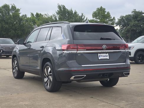 New 2026 Volkswagen Atlas SE FWD image 3
