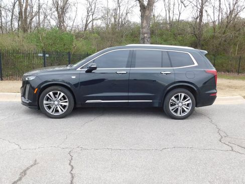 Used 2020 Cadillac XT6 Premium Luxury w/ LPO, Floor Liner Package image 2