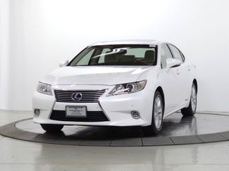 Used 2014 Lexus ES 300h w/ Luxury Package w/Bamboo Trim FWD video 3