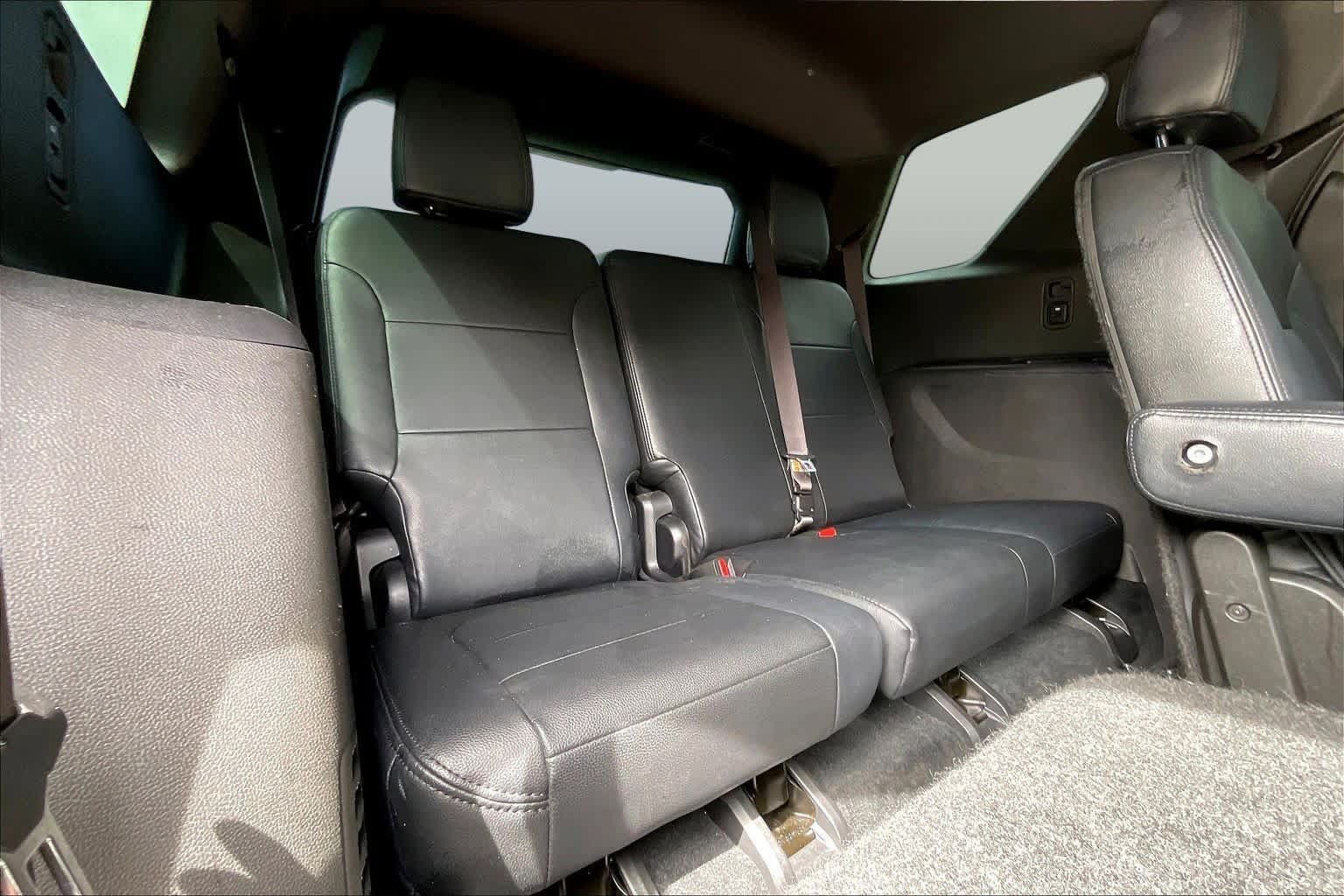 Used 2023 Chevrolet Traverse LT FWD image 27