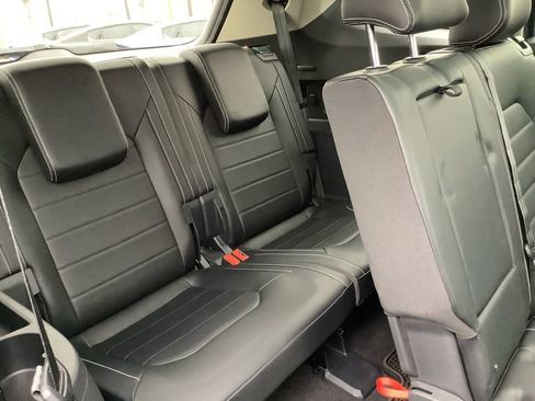 Used 2021 Volkswagen Atlas SEL Premium w/ MDO Package (Bench Seat) image 29