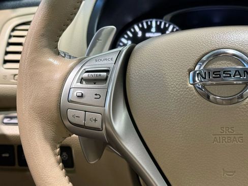 Used 2016 Nissan Altima 3.5 SL image 11