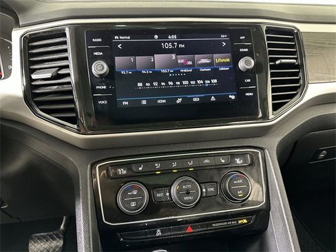 Used 2022 Volkswagen Atlas SE image 13