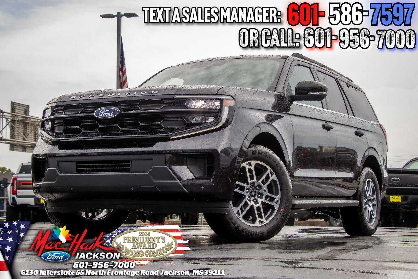 Used 2026 Ford Expedition Active RWD image 3