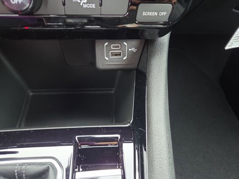 New 2026 Jeep Compass Latitude image 12